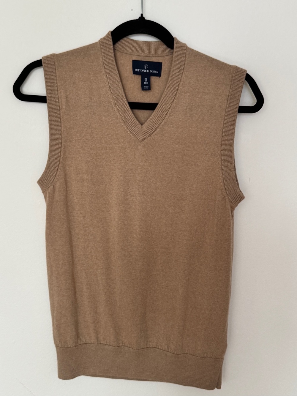 Buttoned Down Women's V-Neck Sleeveless Sweater Vest - Tan 100% wool